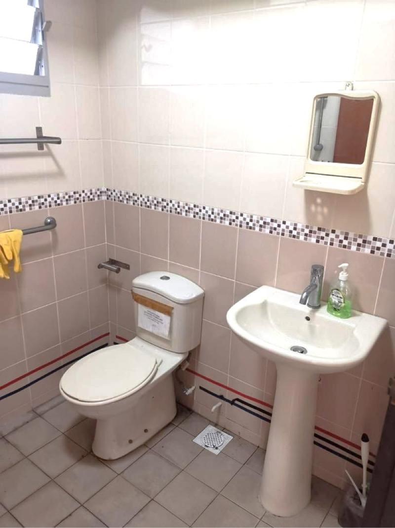 HDB Apartment for Rent, 174A Hougang Avenue 1 HDB Apartment For Rent, $3,000, 2 Bed 2 Bath 667 sqft $4.50 psf, SGD 3,000 | 99-year Leasehold