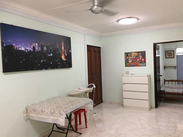 Prop-GPT: HDB Apartment: D18  Tampines Street 11