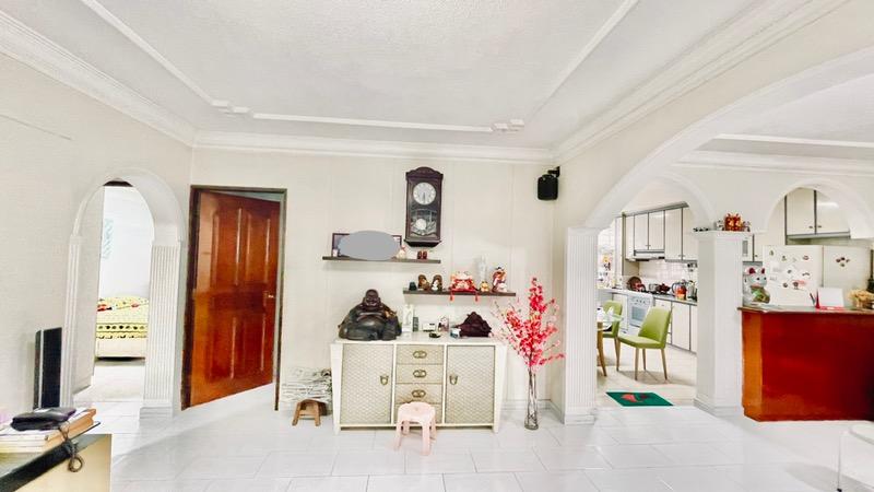 Prop-GPT: HDB Apartment: D23  415 Saujana Road