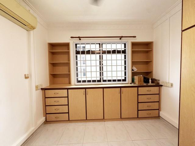 HDB Apartment for Rent, 189A Rivervale Drive HDB Apartment For Rent, $3,600, 4 Bed 2 Bath 1,410 sqft $2.55 psf, SGD 3,600 | 99-year Leasehold
