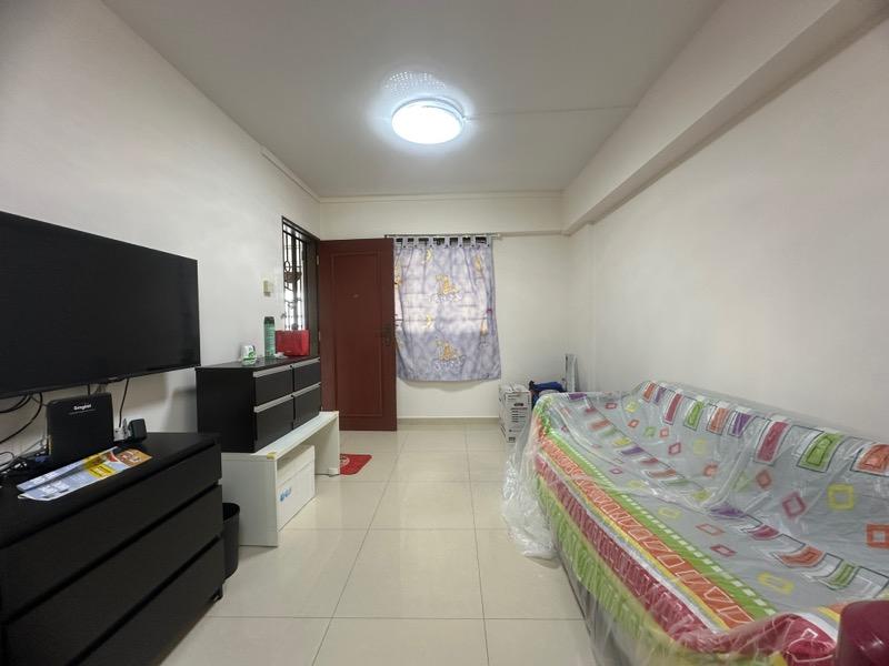Prop-GPT: HDB Apartment: D04  107 Bukit Purmei Road