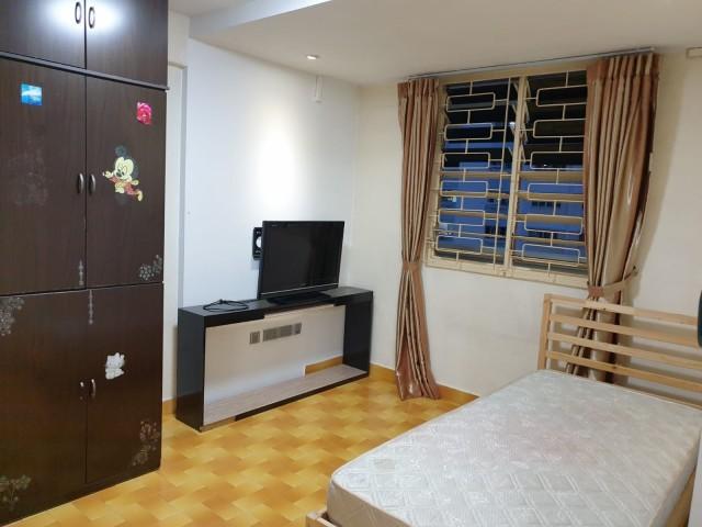 HDB Apartment for Rent, 19 Eunos Crescent HDB Apartment For Rent, $3,000, 3 Bed 1 Bath 721 sqft $4.16 psf, SGD 3,000 | 99-year Leasehold