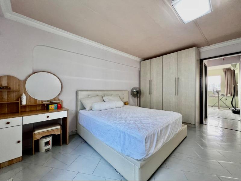 HDB Apartment for Rent, 269 Yishun Street 22 HDB Apartment For Rent, $3,400, 3 Bed 2 Bath 1,119 sqft $3.04 psf, SGD 3,400 | 99-year Leasehold