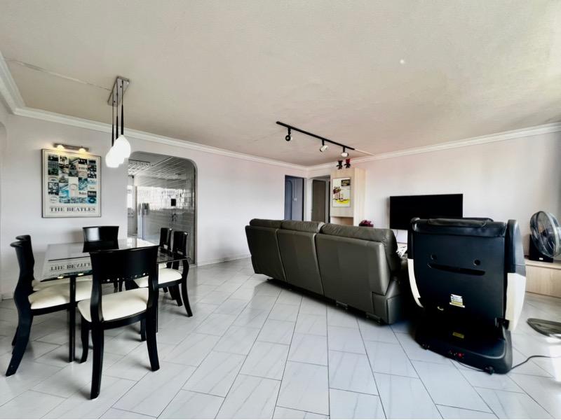 HDB Apartment for Rent, 269 Yishun Street 22 HDB Apartment For Rent, $3,400, 3 Bed 2 Bath 1,119 sqft $3.04 psf, SGD 3,400 | 99-year Leasehold