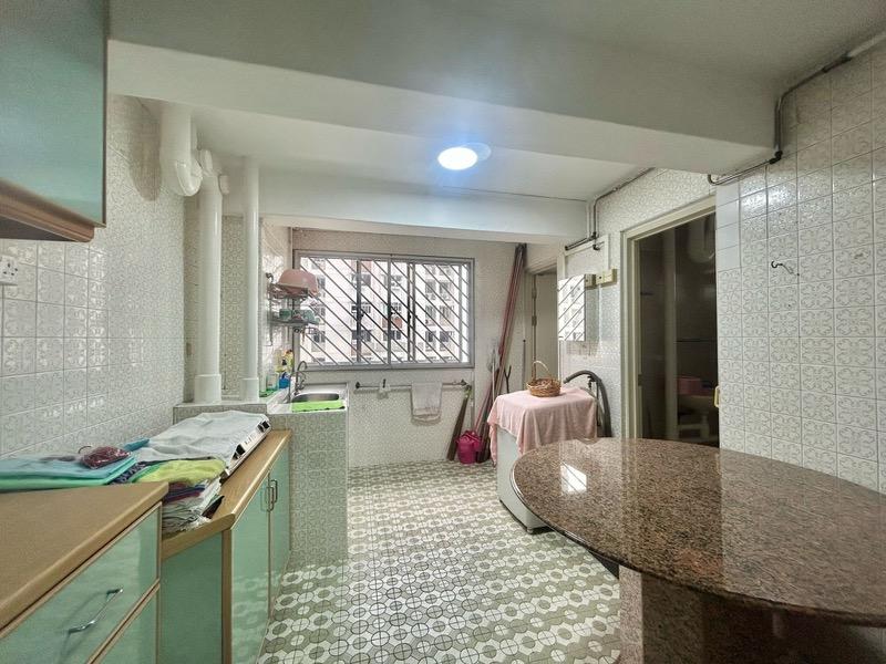 HDB Apartment for Rent, 5 Tanjong Pagar Plaza HDB Apartment For Rent, $3,300, 2 Bed 2 Bath 635 sqft $5.20 psf, SGD 3,300 | 99-year Leasehold