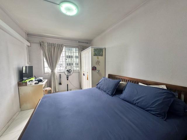 HDB Apartment for Rent, 425 Pasir Ris Drive 6 HDB Apartment For Rent, $3,600, 3 Bed 2 Bath 1,216 sqft $2.96 psf, SGD 3,600 | 99-year Leasehold