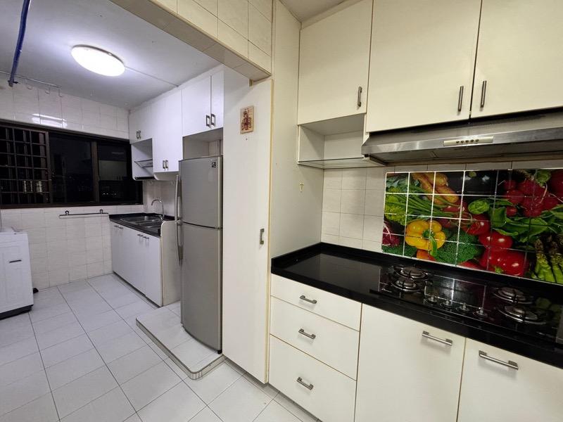 HDB Apartment for Rent, 279 Toh Guan Road HDB Apartment For Rent, $3,500, 3 Bed 2 Bath 1,087 sqft $3.22 psf, SGD 3,500 | 99-year Leasehold