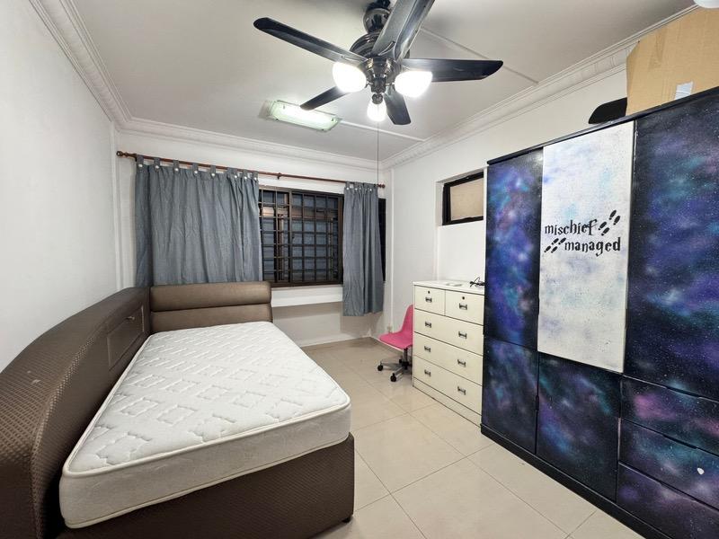 HDB Apartment for Rent, 279 Toh Guan Road HDB Apartment For Rent, $3,500, 3 Bed 2 Bath 1,087 sqft $3.22 psf, SGD 3,500 | 99-year Leasehold