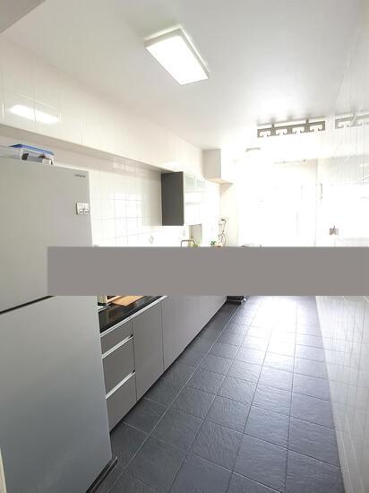 HDB Apartment for Rent, 388 Bukit Batok West Avenue 5 HDB Apartment For Rent, $3,500, 3 Bed 2 Bath 1,270 sqft $2.76 psf, SGD 3,500 | 99-year Leasehold