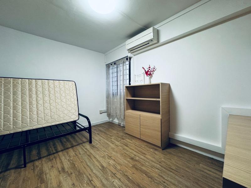 HDB Apartment for Rent, 465 Ang Mo Kio Avenue 10 HDB Apartment Room Rental, $1,000, 1 Bed 2 Bath 990 sqft $1.01 psf, SGD 1,000 | 99-year Leasehold