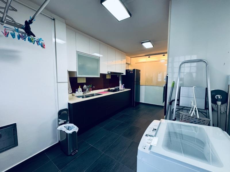 HDB Apartment for Rent, 465 Ang Mo Kio Avenue 10 HDB Apartment Room Rental, $1,000, 1 Bed 2 Bath 990 sqft $1.01 psf, SGD 1,000 | 99-year Leasehold