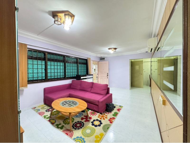 Prop-GPT: HDB Apartment: D19  203A Compassvale Road