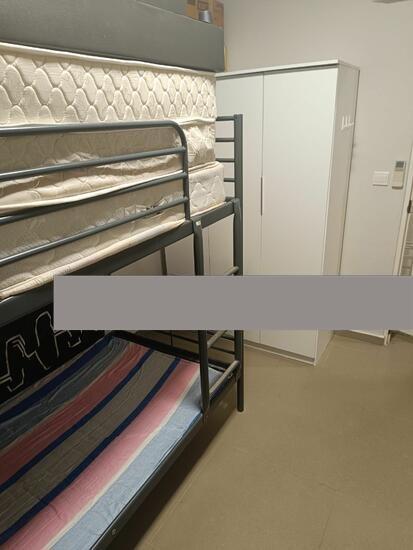 HDB Apartment for Rent, 96A Henderson Road HDB Apartment For Rent, $5,000, 4 Bed 2 Bath 1,001 sqft $5.00 psf, SGD 5,000 | 99-year Leasehold