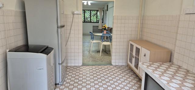 HDB Apartment for Rent, 137 Jalan Bukit Merah HDB Apartment For Rent, $2,900, 2 Bed 1 Bath 753 sqft $3.85 psf, SGD 2,900 | 99-year Leasehold