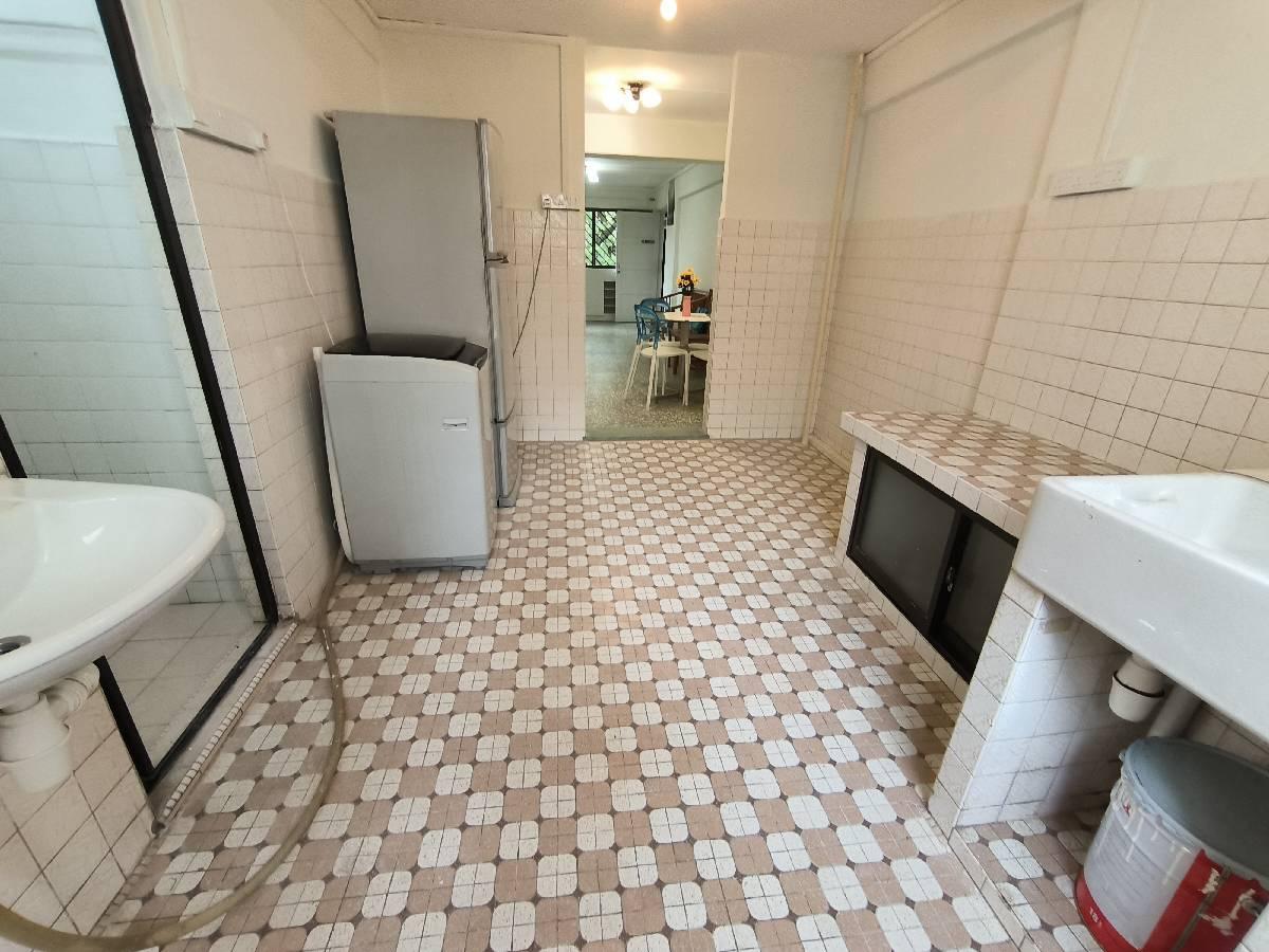 HDB Apartment for Rent, 137 Jalan Bukit Merah HDB Apartment For Rent, $2,900, 2 Bed 1 Bath 753 sqft $3.85 psf, SGD 2,900 | 99-year Leasehold