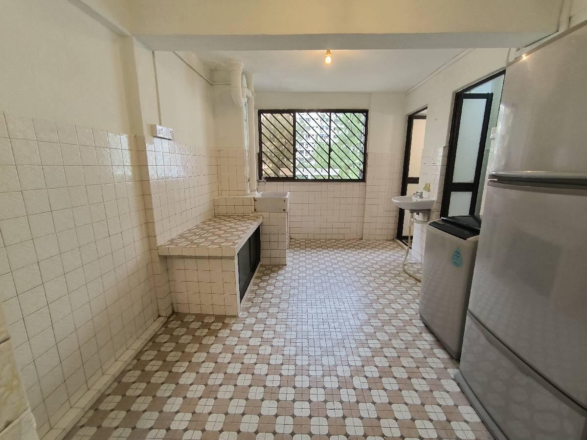 HDB Apartment for Rent, 137 Jalan Bukit Merah HDB Apartment For Rent, $2,900, 2 Bed 1 Bath 753 sqft $3.85 psf, SGD 2,900 | 99-year Leasehold