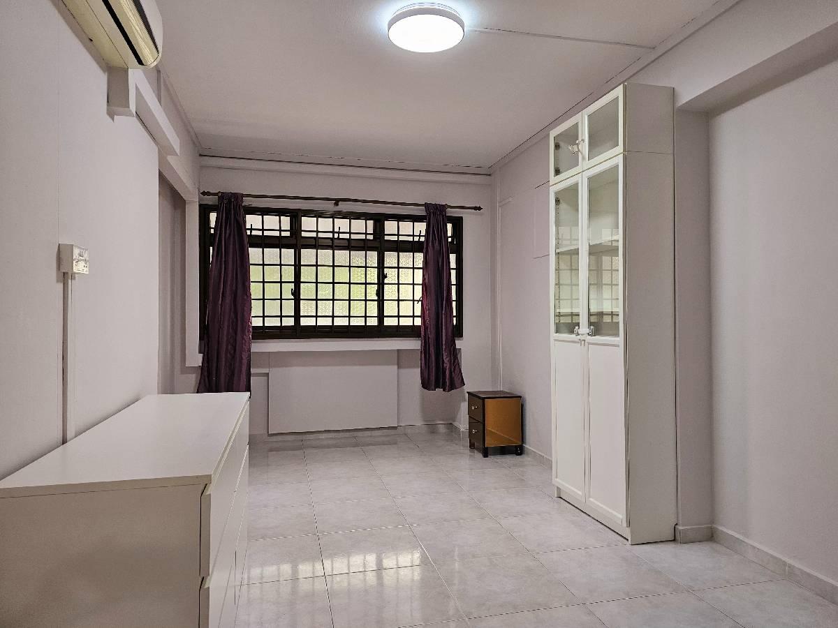 HDB Apartment for Rent, 526 Jelapang Road HDB Apartment For Rent, $3,300, 3 Bed 2 Bath 1,087 sqft $3.04 psf, SGD 3,300 | 99-year Leasehold