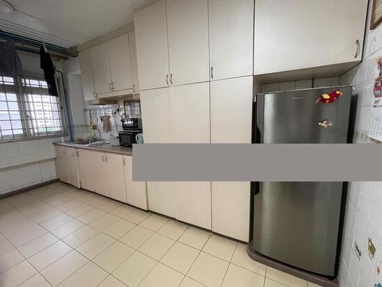 HDB Apartment for Rent, 827 Jurong West Street 81 HDB Apartment Room Rental, $950, 1 Bed 1 Bath 120 sqft $7.92 psf, SGD 950 | 99-year Leasehold