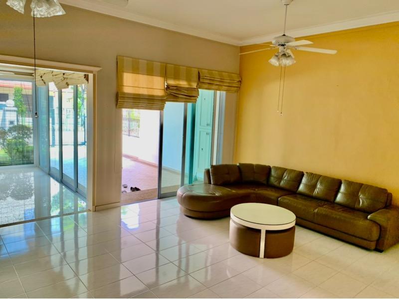 Terrace for Rent, PRESIDENT GARDENS Terraced House For Rent, $6,500, 5 Bed 3 Bath 3,600 sqft $2.84 psf, SGD 6,500