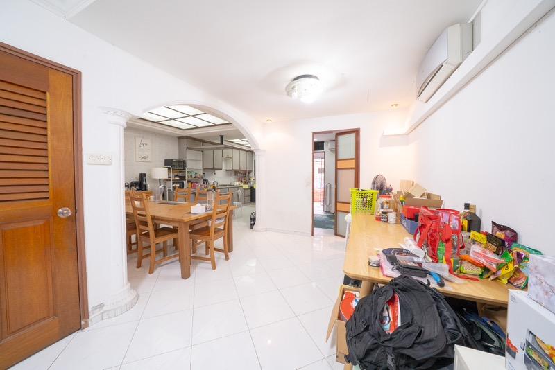 Terrace for Rent, SILVER HILL Terraced House For Rent, $6,900, 4 Bed 3 Bath 2,400 sqft $4.20 psf, SGD 6,900 | Freehold