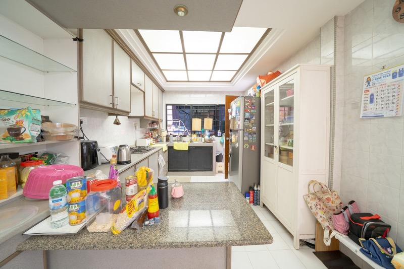 Terrace for Rent, SILVER HILL Terraced House For Rent, $6,900, 4 Bed 3 Bath 2,400 sqft $4.20 psf, SGD 6,900 | Freehold
