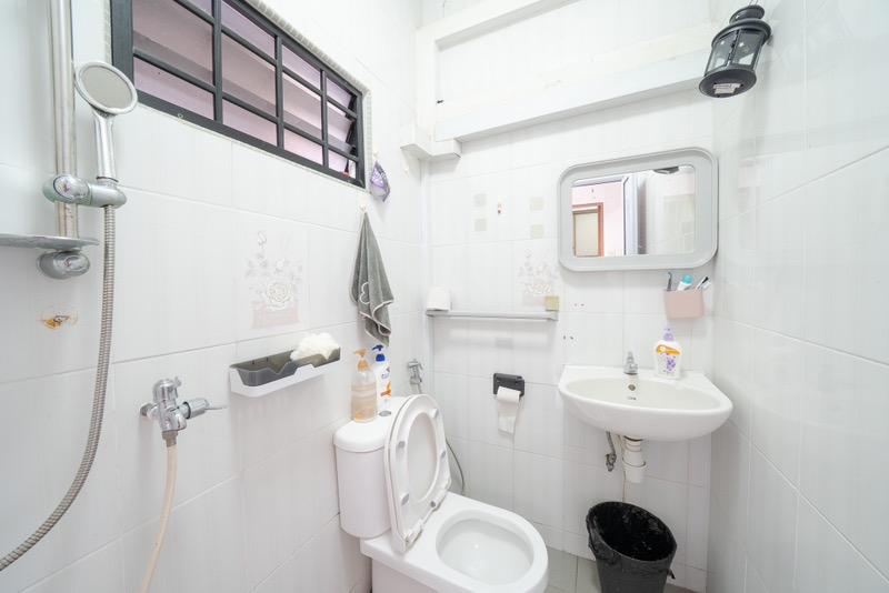 Terrace for Rent, SILVER HILL Terraced House For Rent, $6,900, 4 Bed 3 Bath 2,400 sqft $4.20 psf, SGD 6,900 | Freehold
