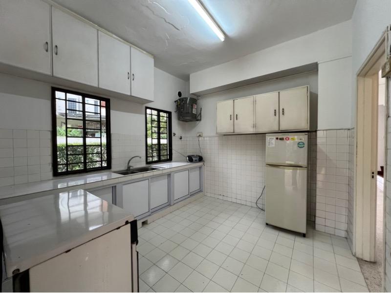 Detached for Rent, Clementi Park Detached House For Rent, $14,800, 4 Bed 4 Bath 4,200 sqft $2.41 psf, SGD 14,800 | Freehold