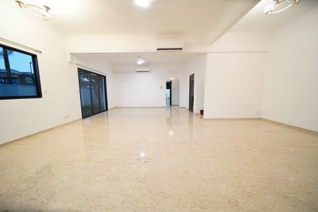 Corner Terrace for Rent, 50 Phillips Ave Corner Terrace For Rent, $7,680, 5 Bed 3 Bath 2,700 sqft $2.45 psf, SGD 7,680 | 999-year Leasehold