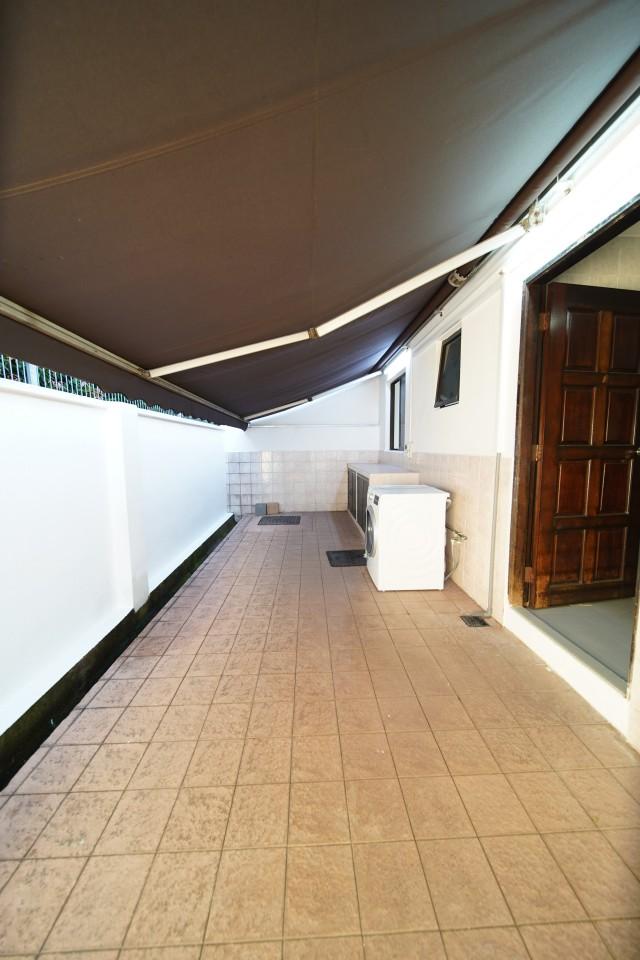 Corner Terrace for Rent, 50 Phillips Ave Corner Terrace For Rent, $7,680, 5 Bed 3 Bath 2,700 sqft $2.45 psf, SGD 7,680 | 999-year Leasehold