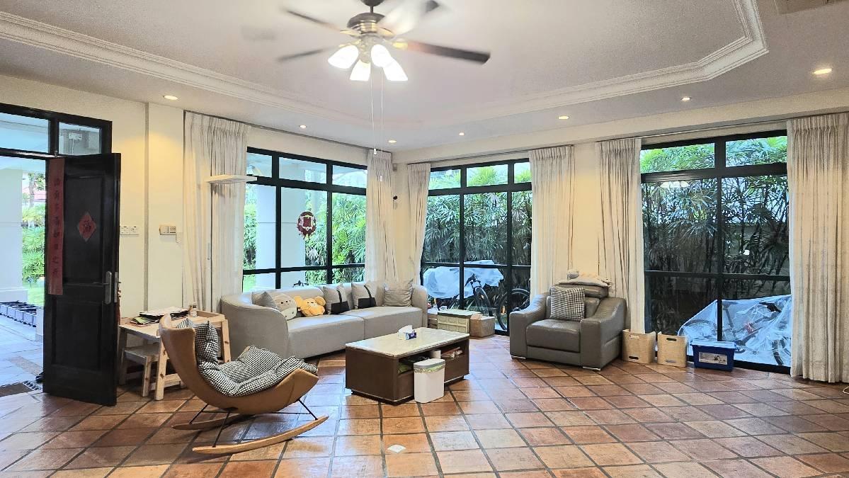 Bungalow - Good Class for Rent, Swiss Club Binjai HK Park SemiD Good Class Bungalow For Rent, $12,000, 5 Bed 4 Bath 3,800 sqft $2.55, SGD 12,000