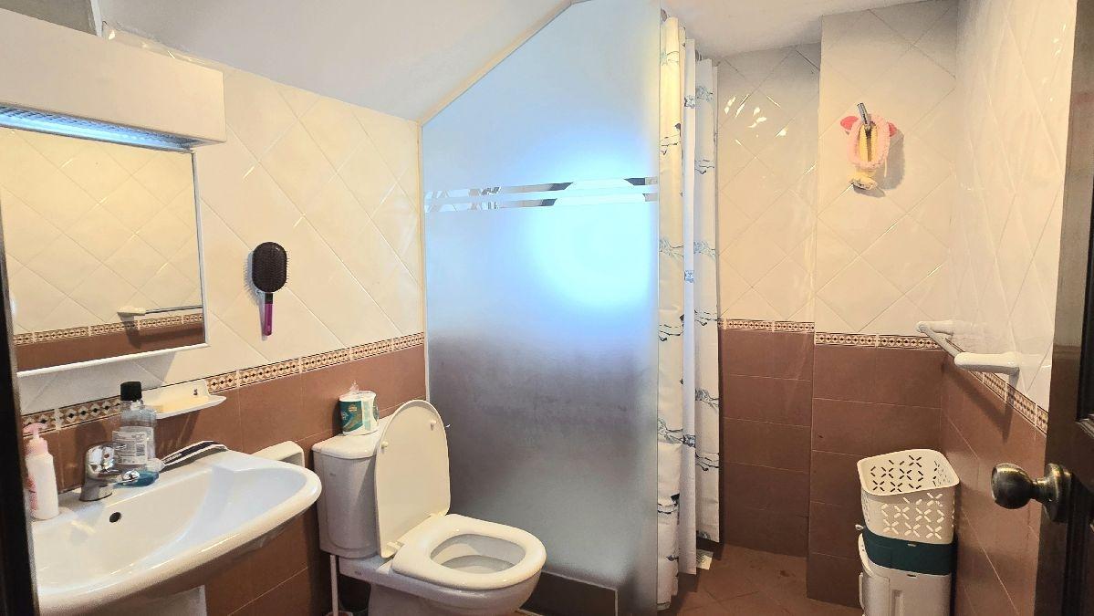 Bungalow - Good Class for Rent, Swiss Club Binjai HK Park SemiD Good Class Bungalow For Rent, $12,000, 5 Bed 4 Bath 3,800 sqft $2.55, SGD 12,000