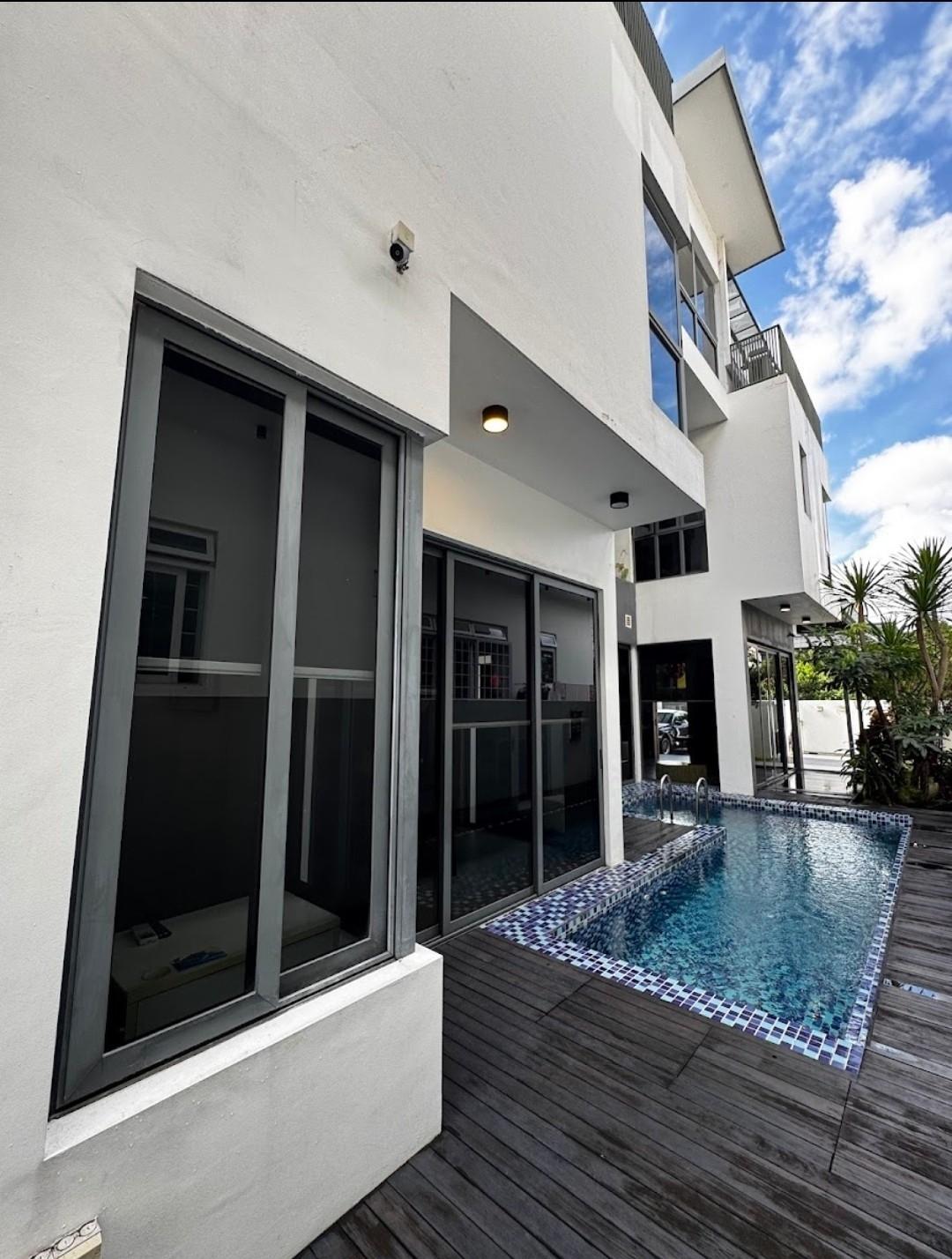 Semi-Detached for Rent, SELETAR HILLS ESTATE Semi-Detached House For Rent, $11,000, 6 Bed 7 Bath 6,000 sqft $3.19 psf, SGD 11,000 | Freehold