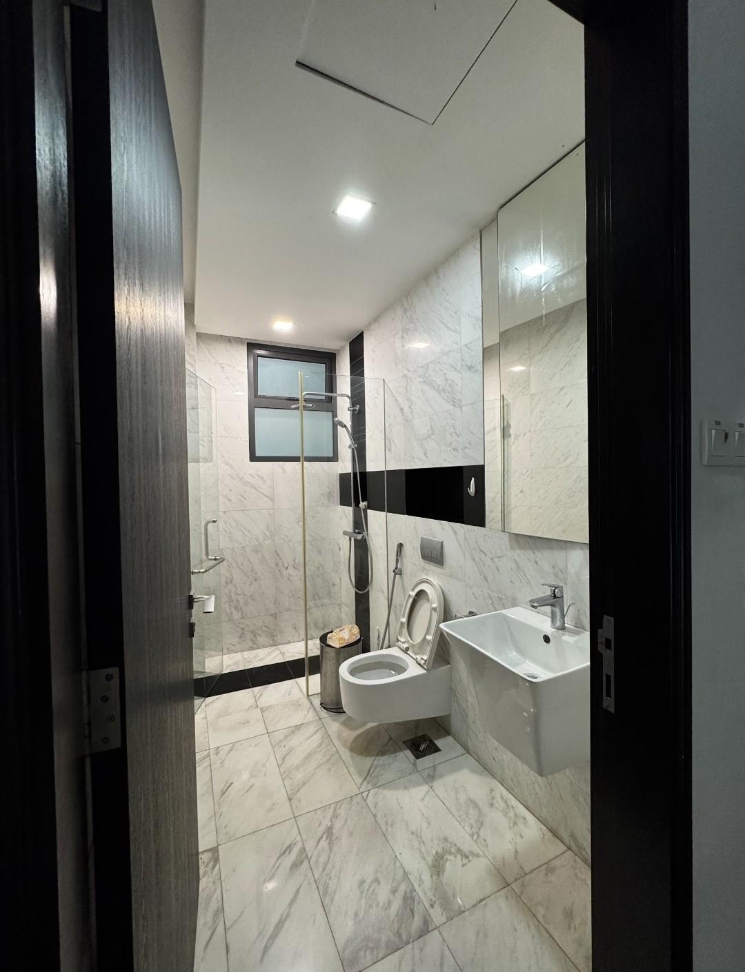 Semi-Detached for Rent, SELETAR HILLS ESTATE Semi-Detached House For Rent, $11,000, 6 Bed 7 Bath 6,000 sqft $3.19 psf, SGD 11,000 | Freehold