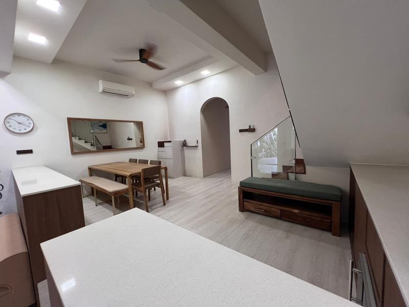 Prop-GPT: Terrace: D16  Bedok Ria