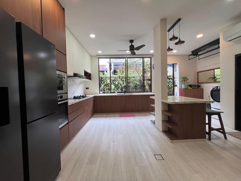Terrace for Rent, Bedok Ria Terraced House For Rent, $7,900, 5 Bed 4 Bath 2,800 sqft $4.45 psf, SGD 7,900 | Not Applicable