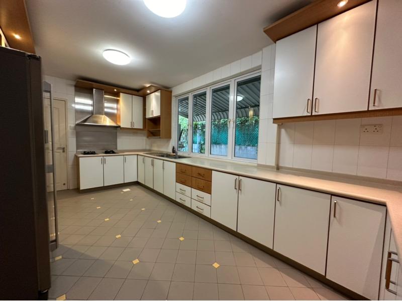 Prop-GPT: Semi-Detached: D19  Ripley Crescent
