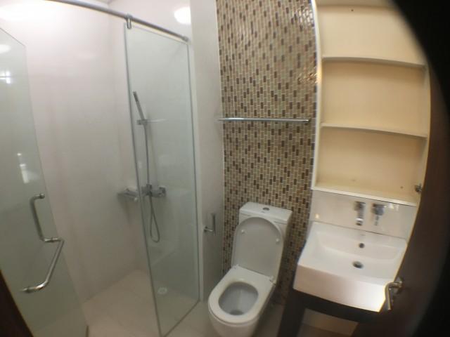 Detached for Rent, Dunsfold 18 Detached House For Rent, $12,000, 5 Bed 5 Bath 4,437 sqft $2.70 psf, SGD 12,000 | Freehold