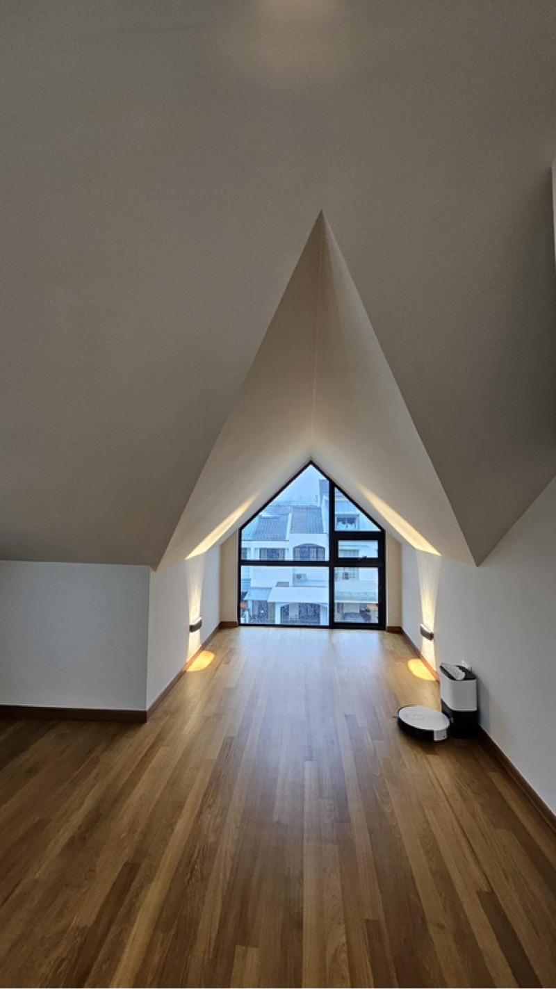 Corner Terrace for Rent, SUNRISE VILLA Corner Terrace For Rent, $8,999, 4 Bed 3 Bath 4,000 sqft $3.64 psf, SGD 8,999