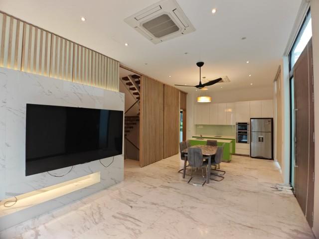 Bungalow for Rent: D10