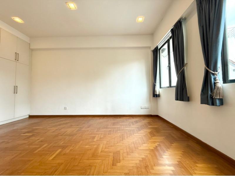 Semi-Detached for Rent, The Inglewood Semi-Detached House For Rent, $9,900, 5 Bed 4 Bath 4,900 sqft $2.04 psf, SGD 9,900 | Freehold