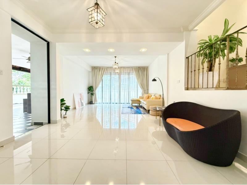 Semi-Detached for Rent, The Inglewood Semi-Detached House For Rent, $9,900, 5 Bed 4 Bath 4,900 sqft $2.04 psf, SGD 9,900 | Freehold