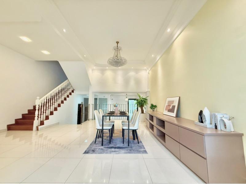 Semi-Detached for Rent, The Inglewood Semi-Detached House For Rent, $9,900, 5 Bed 4 Bath 4,900 sqft $2.04 psf, SGD 9,900 | Freehold