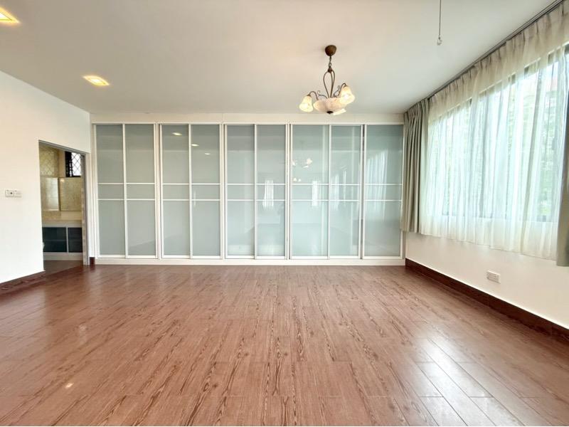 Semi-Detached for Rent, The Inglewood Semi-Detached House For Rent, $9,900, 5 Bed 4 Bath 4,900 sqft $2.04 psf, SGD 9,900 | Freehold
