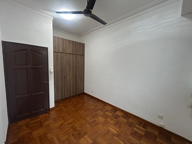 Terrace for Rent, CORONATION ROAD Terraced House For Rent, $8,000, 3 Bed 3 Bath 2,500 sqft $3.80 psf, SGD 8,000 | 999-year Leasehold