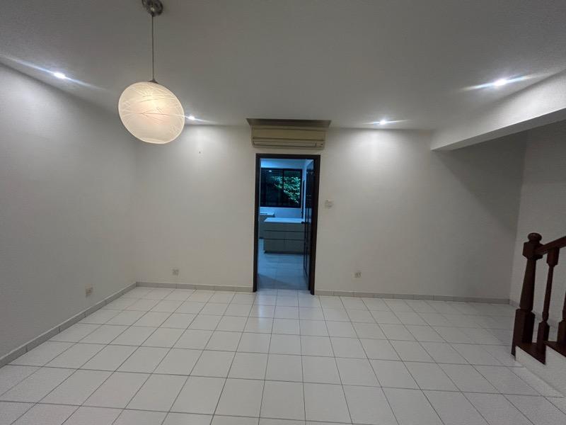 Terrace for Rent, CORONATION ROAD Terraced House For Rent, $8,000, 3 Bed 3 Bath 2,500 sqft $3.80 psf, SGD 8,000 | 999-year Leasehold