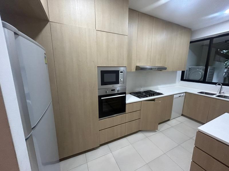 Terrace for Rent, CORONATION ROAD Terraced House For Rent, $8,000, 3 Bed 3 Bath 2,500 sqft $3.80 psf, SGD 8,000 | 999-year Leasehold