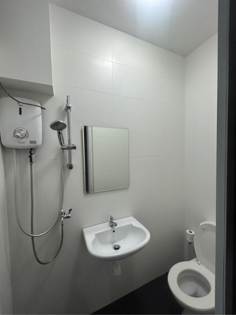 Terrace for Rent, CORONATION ROAD Terraced House For Rent, $8,000, 3 Bed 3 Bath 2,500 sqft $3.80 psf, SGD 8,000 | 999-year Leasehold