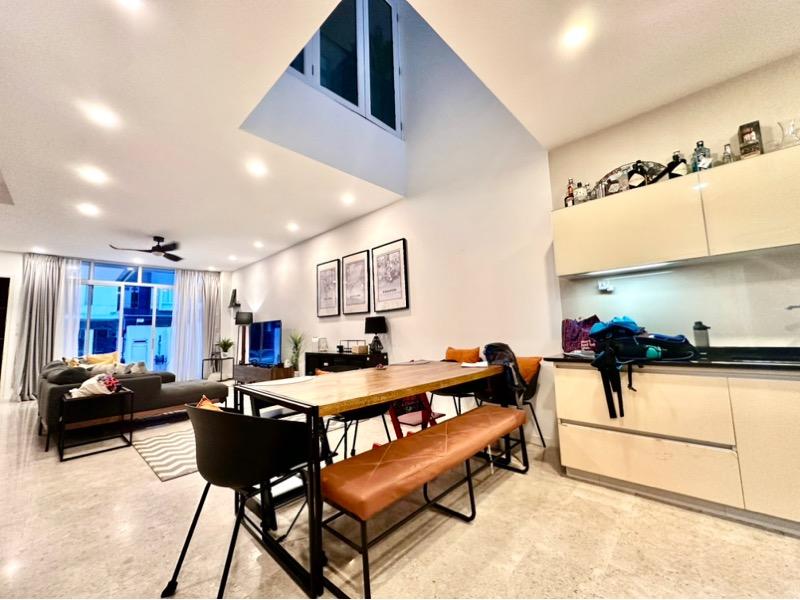 Terrace for Rent: D23
