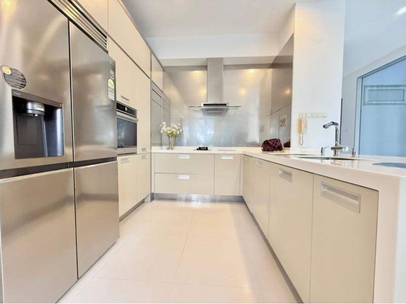 Terrace for Rent, Ocean Drive Terraced House For Rent, $17,680, 5 Bed 6 Bath 5,488 sqft $6.69 psf, SGD 17,680 | 99-year Leasehold