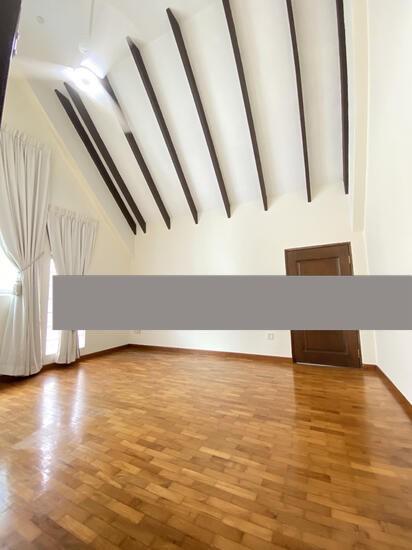 Bungalow for Rent: D10